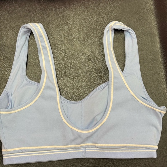 ALO Yoga Airbrush Heart Throb Bra Seashell Blue/ White - Picture 2 of 3